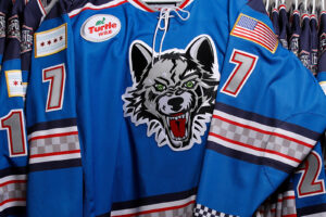 CHICAGO WOLVES